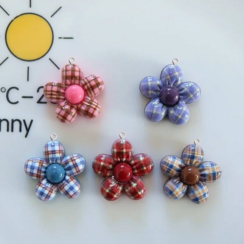 Resin Art Materials - 10Pcs Sweet Flower Planar Resin Pendant