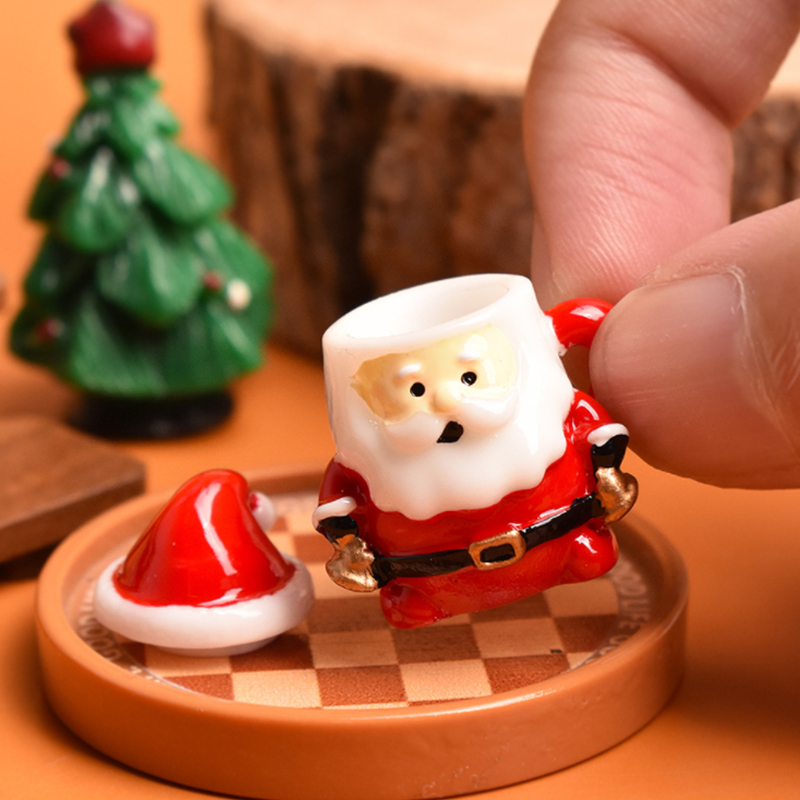 Resin Art Materials - Mini Santa Teacup Ornament - Resin