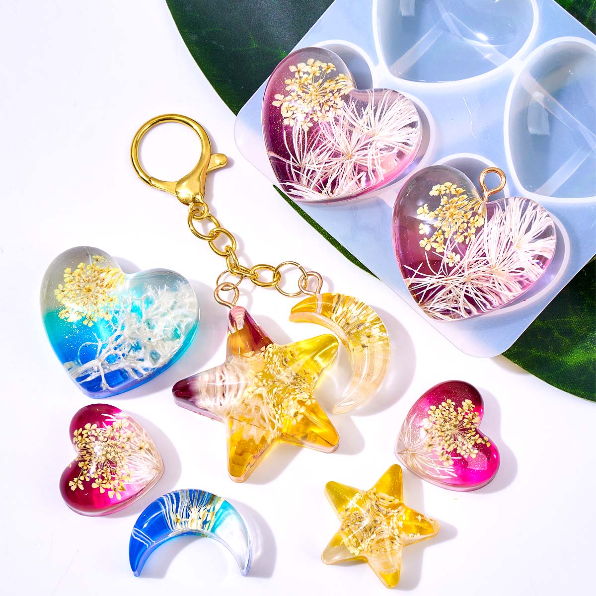 Heart Star Moon Pendant Silico - Resin Art Jewellery 评论和价格